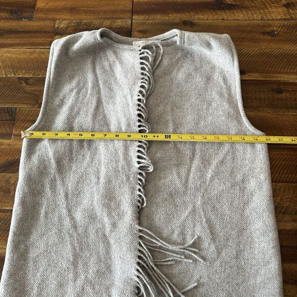 Vineyard Vines Open Front Fringe Vest Women’s Size Small Wool Blend Grey - Picture 6 of 7